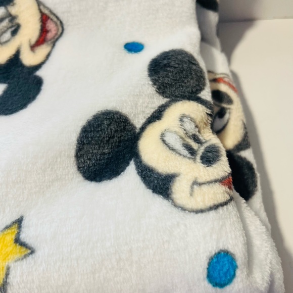 Disney Baby Soft & Cuddly Mickey Mouse Faces Stars White Baby Blanket 30" x 40" - Picture 10 of 12